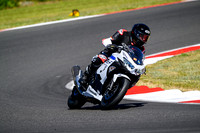 KAWI_WHITE_BLK