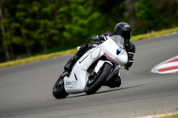 KAWI_WHITE_TRACK