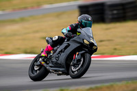 KAWI_GPGLOVES