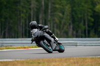 R6_BLACK_WHEELS