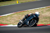 R6_BLACK