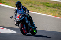 APRILIA_BLACK_WHEEL