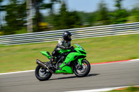 KAWI_GREEN_VAN