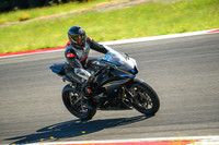 R6_CARBON