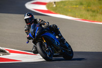 R6_TRACK
