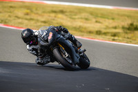 TRIUMPH_CARBON
