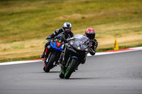 KAWI_BLACK_TRACK