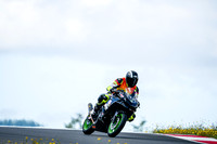 KAWI_BLACK_TRACK