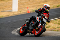 KTM_890