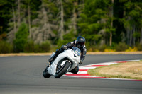 KAWI_WHITE_BL
