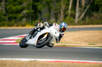 TRI_WHITE