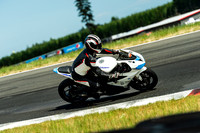 TRIUMPH_WHITE_HELMET
