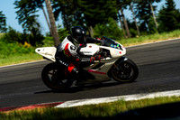 TRIUMPH_WHITE