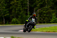 KAWI_BLACK_AND_YELLOW