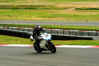DUC_WHITE