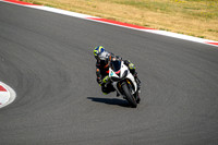 TRIUMPH_2UP