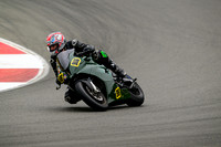 916