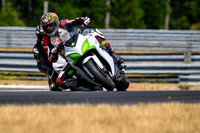 SUZUKI_WHITE