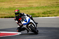TRIUMPH_WHITE